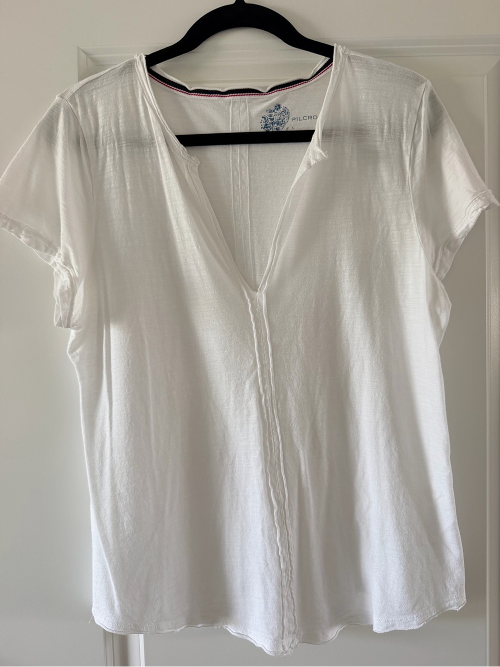 Pilcro White Short Sleeve V-Neck Tee